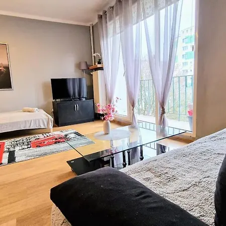 Cosyacommodationmanufaktura&orientarium&atlasarena Apartman *