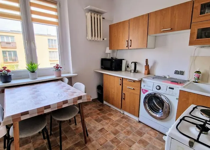 Cosyacommodationmanufaktura&orientarium&atlasarena *